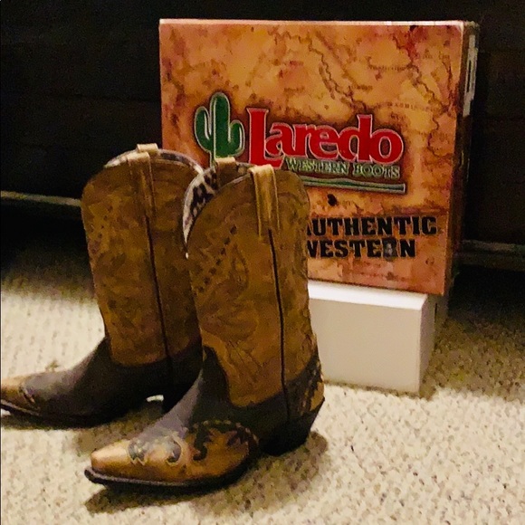 Laredo Shoes - Boho cowboy boots - Mint cond. w/box.